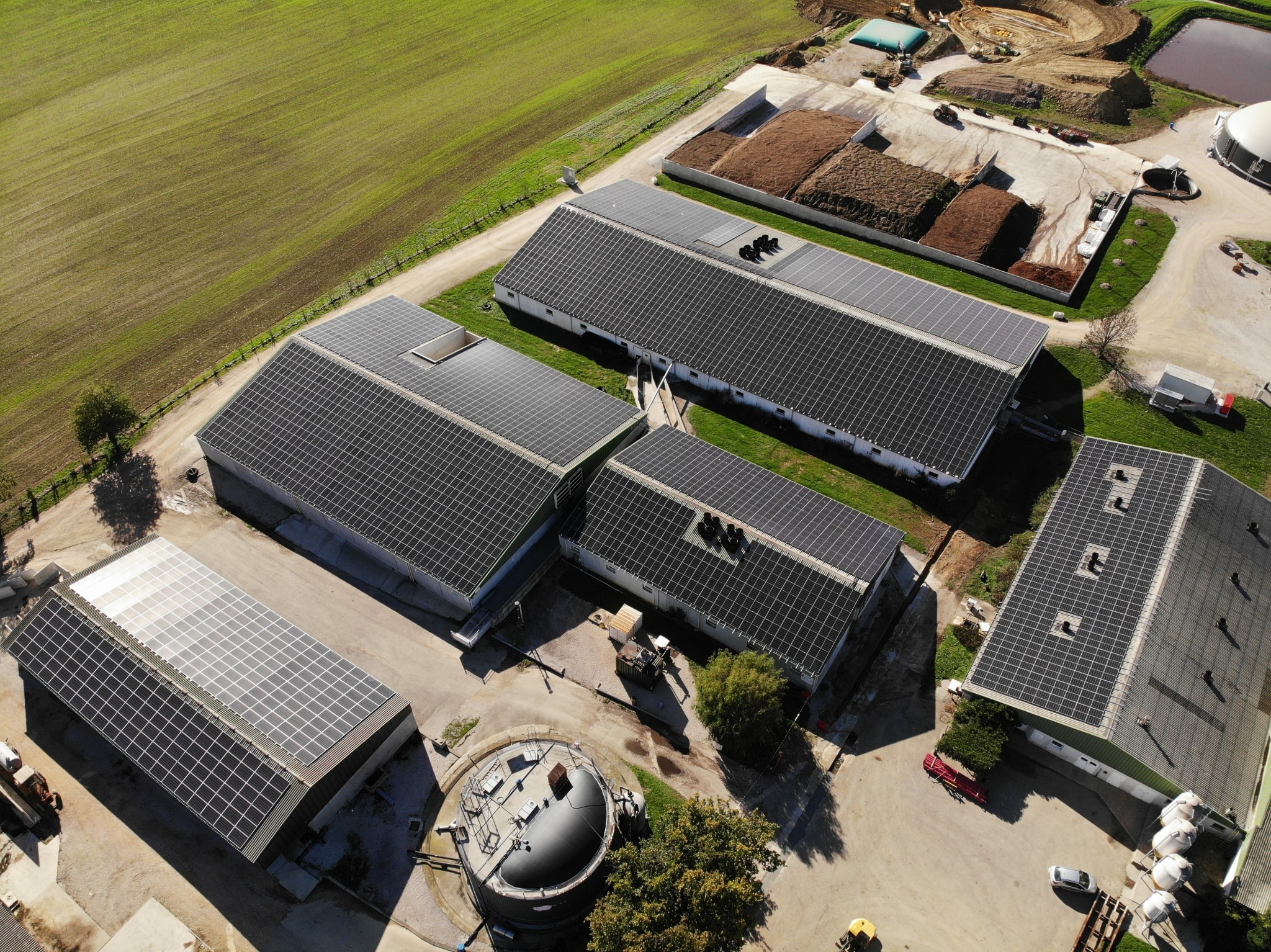 découvrez comment l'autoconsommation solaire peut devenir une solution rentable pour réduire vos factures d'énergie tout en participant à la transition énergétique. profitez d'une énergie verte et économique, grâce à des systèmes adaptés à vos besoins.